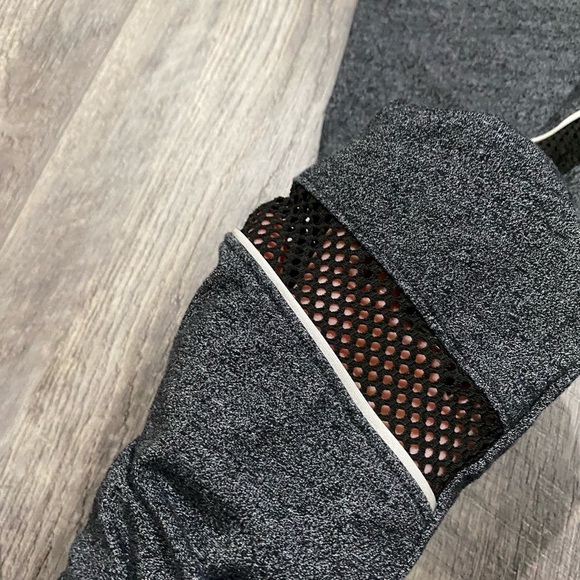 VS Grey Mesh Leggings - Picture 8 of 10